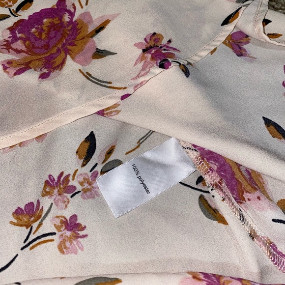 Maurice’s floral blouse tank - Picture 2 of 4